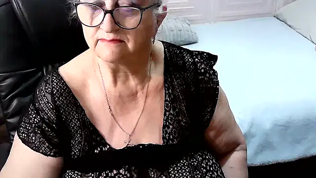 Snapshot of LolkaAlyss chatting on February 1, 2026, 7:17 am LolkaAlyss online show from February 1, 2026, 7:17 am