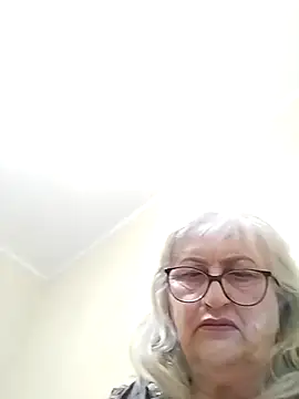 Snapshot of LolkaAlyss chatting on September 30, 2025, 8:15 pm LolkaAlyss online show from September 30, 2025, 8:15 pm