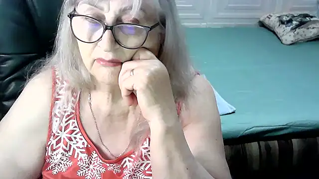 Snapshot of LolkaAlyss chatting on December 18, 2025, 3:27 pm LolkaAlyss online show from December 18, 2025, 3:27 pm