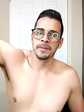 Snapshot of towers_j chatting on March 10, 2025, 6:56 pm towers j online show from March 10, 2025, 6:56 pm