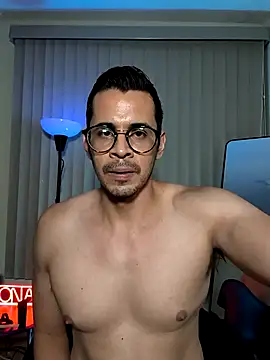 Snapshot of towers_j chatting on September 10, 2025, 3:27 am towers j online show from September 10, 2025, 3:27 am