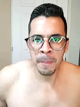 Snapshot of towers_j chatting on March 5, 2025, 7:17 pm towers j online show from March 5, 2025, 7:17 pm