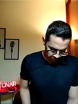 Snapshot of towers_j chatting on July 12, 2026, 1:50 am towers j online show from July 12, 2026, 1:50 am