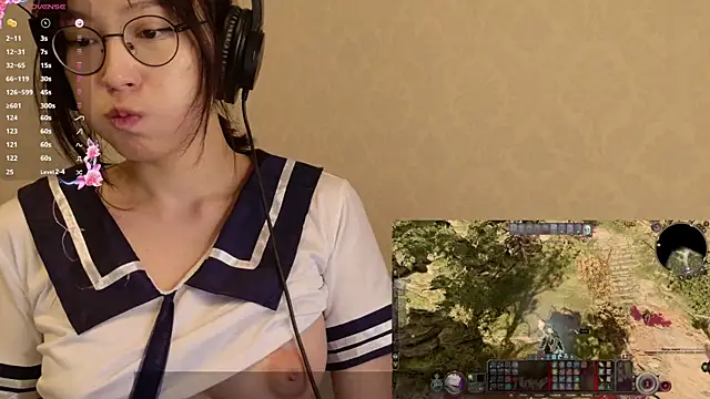 aliiiiiina online show from April 15, 2026, 7:58 pm