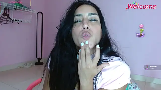 Snapshot of CelesteFire chatting on October 20, 2025, 9:15 pm CelesteFire online show from October 20, 2025, 9:15 pm