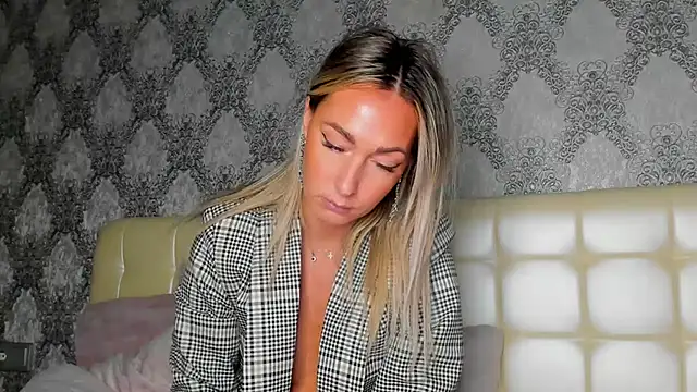 Snapshot of StarryHanna chatting on January 11, 2026, 11:55 pm StarryHanna online show from January 11, 2026, 11:55 pm