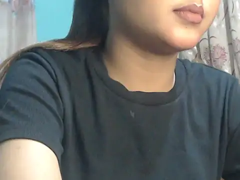 Snapshot of NancyRuvi chatting on October 25, 2025, 4:18 pm NancyRuvi online show from October 25, 2025, 4:18 pm