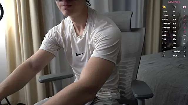 BumBuster69 online show from April 15, 2026, 5:06 pm