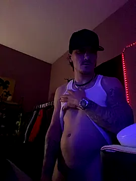 Snapshot of Jbizzle247 chatting on December 16, 2025, 4:39 am Jbizzle247 online show from December 16, 2025, 4:39 am