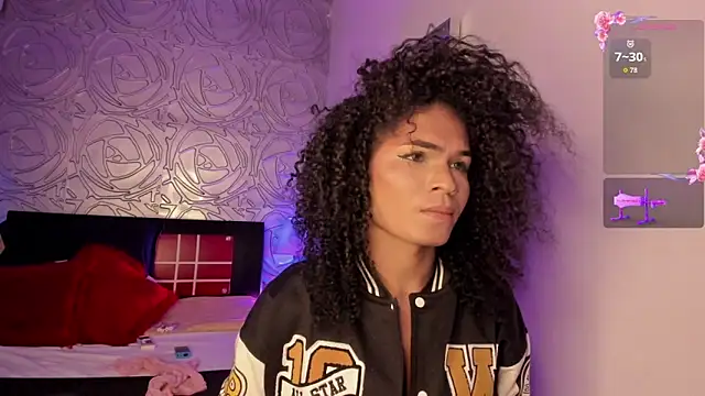 vennus1  online show from November 27, 2025, 10:21 pm