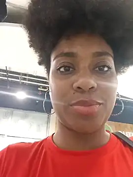 thaimy  online show from January 21, 2025, 5:09 pm