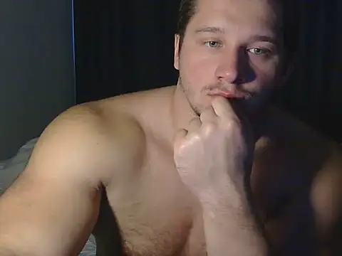 Snapshot of LionEdwin chatting on December 15, 2025, 11:05 am LionEdwin online show from December 15, 2025, 11:05 am