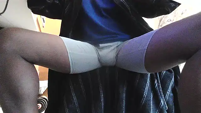 Snapshot of CountryStrings chatting on January 4, 2025, 5:26 pm CountryStrings online show from January 4, 2025, 5:26 pm