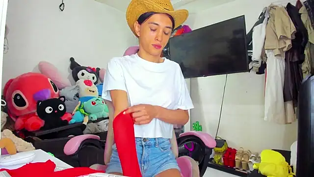 Snapshot of Lawrncesofiets chatting on October 24, 2025, 5:23 pm Lawrncesofiets online show from October 24, 2025, 5:23 pm