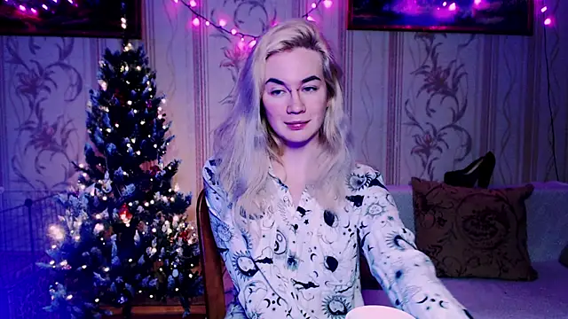 xxxcharismaaa online show from January 13, 2026, 8:02 pm