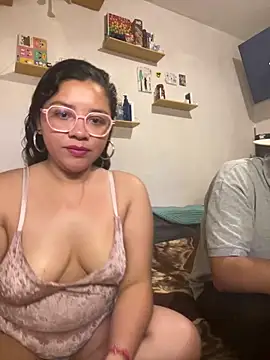 Vivi Kvsh online show from March 15, 2026, 6:31 am