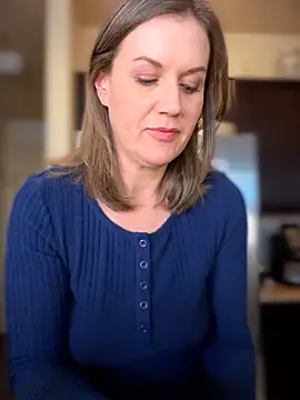 MaiseKnox online show from March 6, 2026, 8:59 pm