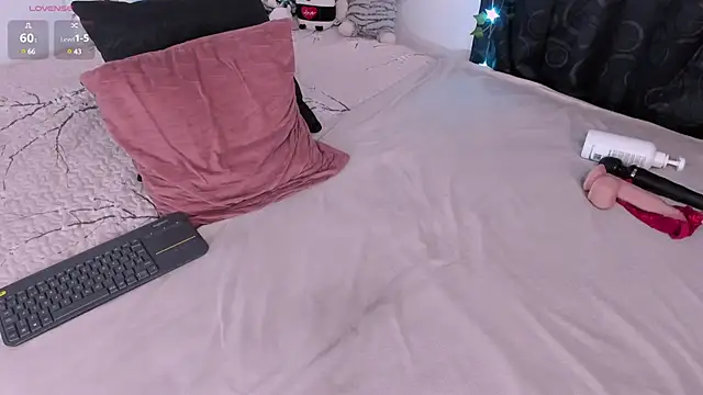 emma trevorr online show from March 20, 2025, 9:24 pm