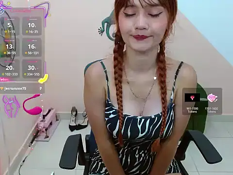 miss tinnymafe online show from September 30, 2025, 9:21 pm