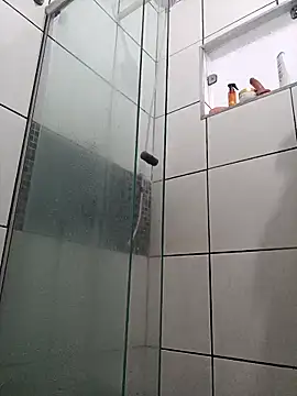 Snapshot of vivifernades chatting on September 16, 2025, 10:38 am vivifernades online show from September 16, 2025, 10:38 am