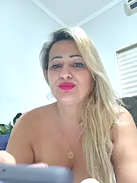 Snapshot of vivifernades chatting on February 25, 2025, 3:31 am vivifernades online show from February 25, 2025, 3:31 am