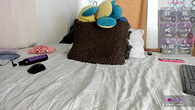 Snapshot of BlowMommy_ chatting on March 5, 2025, 9:26 pm BlowMommy  online show from March 5, 2025, 9:26 pm