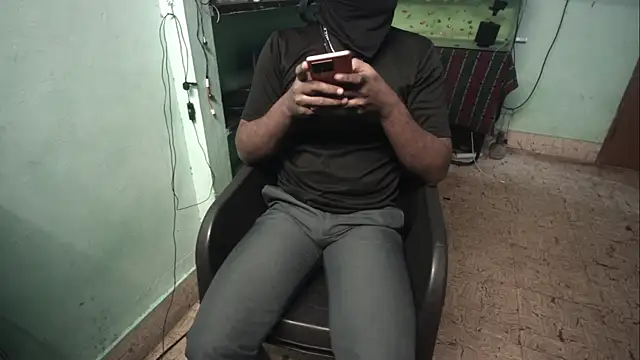 Snapshot of Tamil_KD chatting on December 5, 2025, 11:42 am Tamil KD online show from December 5, 2025, 11:42 am