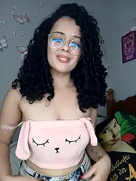 Snapshot of NinaSweet2 chatting on April 13, 2026, 4:16 am NinaSweet2 online show from April 13, 2026, 4:16 am