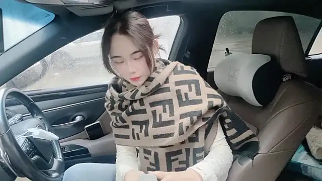 orla2021 online show from November 9, 2025, 12:25 am