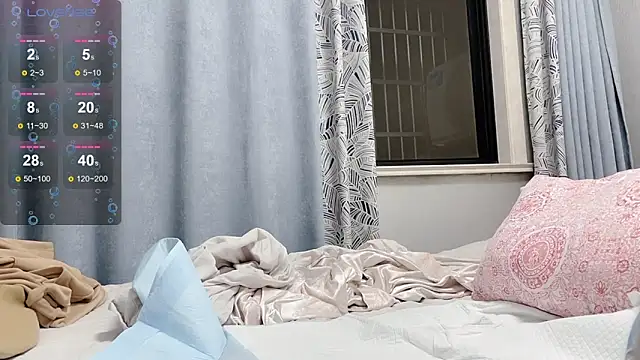 Snapshot of orla2021 chatting on November 1, 2025, 11:59 am orla2021 online show from November 1, 2025, 11:59 am