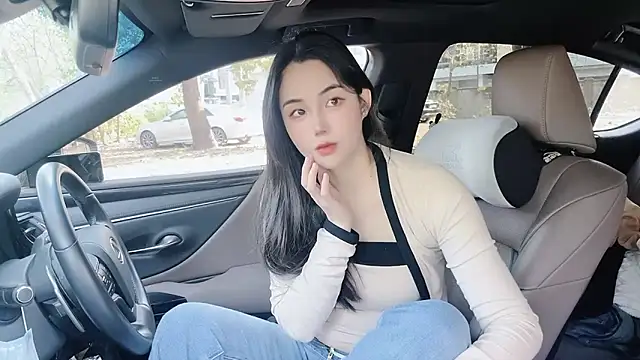 Snapshot of orla2021 chatting on March 19, 2025, 1:43 am orla2021 online show from March 19, 2025, 1:43 am