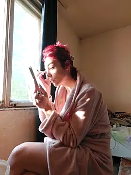 JoLeNe27 online show from April 19, 2026, 4:35 am