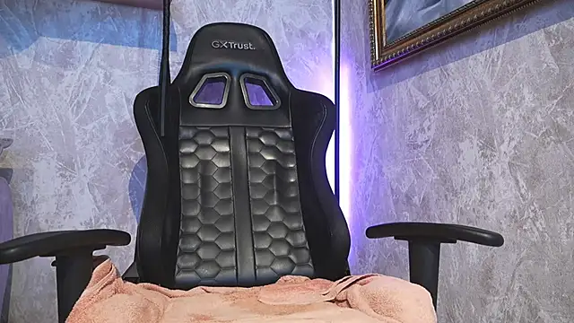 eros-steel online show from December 17, 2025, 2:11 pm