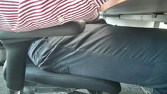 Snapshot of 69bezfleku chatting on February 9, 2026, 12:03 pm 69bezfleku online show from February 9, 2026, 12:03 pm