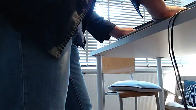 Snapshot of papiculo86 chatting on March 19, 2025, 4:24 pm papiculo86 online show from March 19, 2025, 4:24 pm