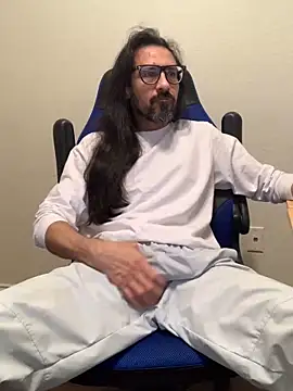 Youreherewithme online show from December 9, 2024, 9:58 pm