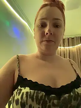 Patriciamoura69 online show from June 15, 2026, 8:41 pm