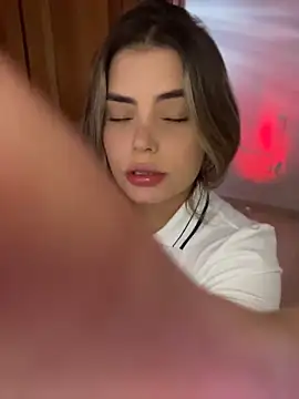 Miss valeriaa online show from April 20, 2026, 10:11 pm