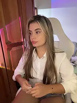 Snapshot of Miss_valeriaa chatting on June 4, 2026, 8:24 pm Miss valeriaa online show from June 4, 2026, 8:24 pm
