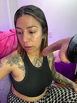 Snapshot of _antonella_dreamss chatting on September 16, 2025, 9:32 am antonella dreamss online show from September 16, 2025, 9:32 am