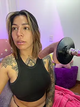 Snapshot of _antonella_dreamss chatting on September 17, 2025, 9:33 am antonella dreamss online show from September 17, 2025, 9:33 am