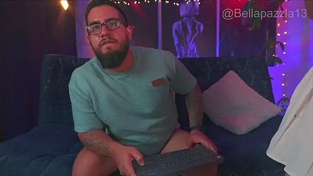 Snapshot of Bellapazzia chatting on February 12, 2025, 7:13 pm Bellapazzia online show from February 12, 2025, 7:13 pm