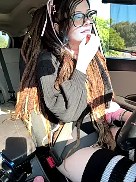 BlaizeyBBy online show from September 23, 2025, 11:01 pm