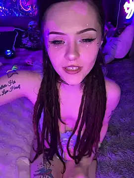 BlaizeyBBy online show from February 23, 2025, 12:27 pm