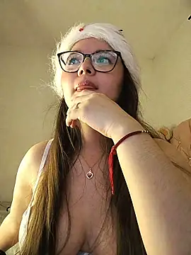 dannaparker online show from December 20, 2025, 3:20 am