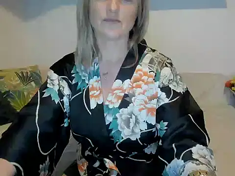 Snapshot of Jadore_able chatting on February 15, 2025, 4:25 am Jadore able online show from February 15, 2025, 4:25 am