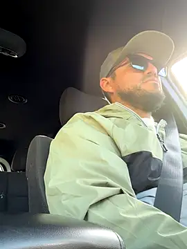 Snapshot of Ozzy420_ chatting on December 3, 2025, 9:47 pm Ozzy420 online show from December 3, 2025, 9:47 pm