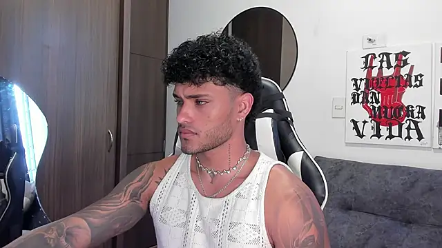 Alessandro Vanni online show from December 16, 2025, 12:31 pm