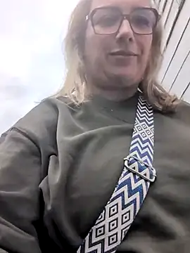 Canadian BBW online show from April 1, 2026, 11:34 pm