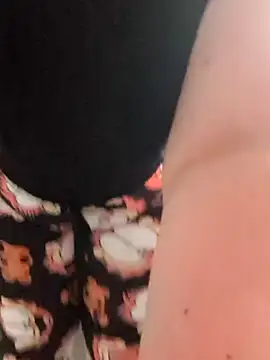 Snapshot of Canadian_BBW chatting on November 19, 2025, 9:37 pm Canadian BBW online show from November 19, 2025, 9:37 pm